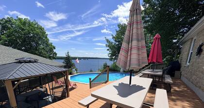 “Escape the city, embrace the serenity" Spring, summer and Fall Getaway !!!