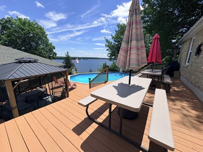 “Escape the city, embrace the serenity" Spring, summer and Fall Getaway !!!
