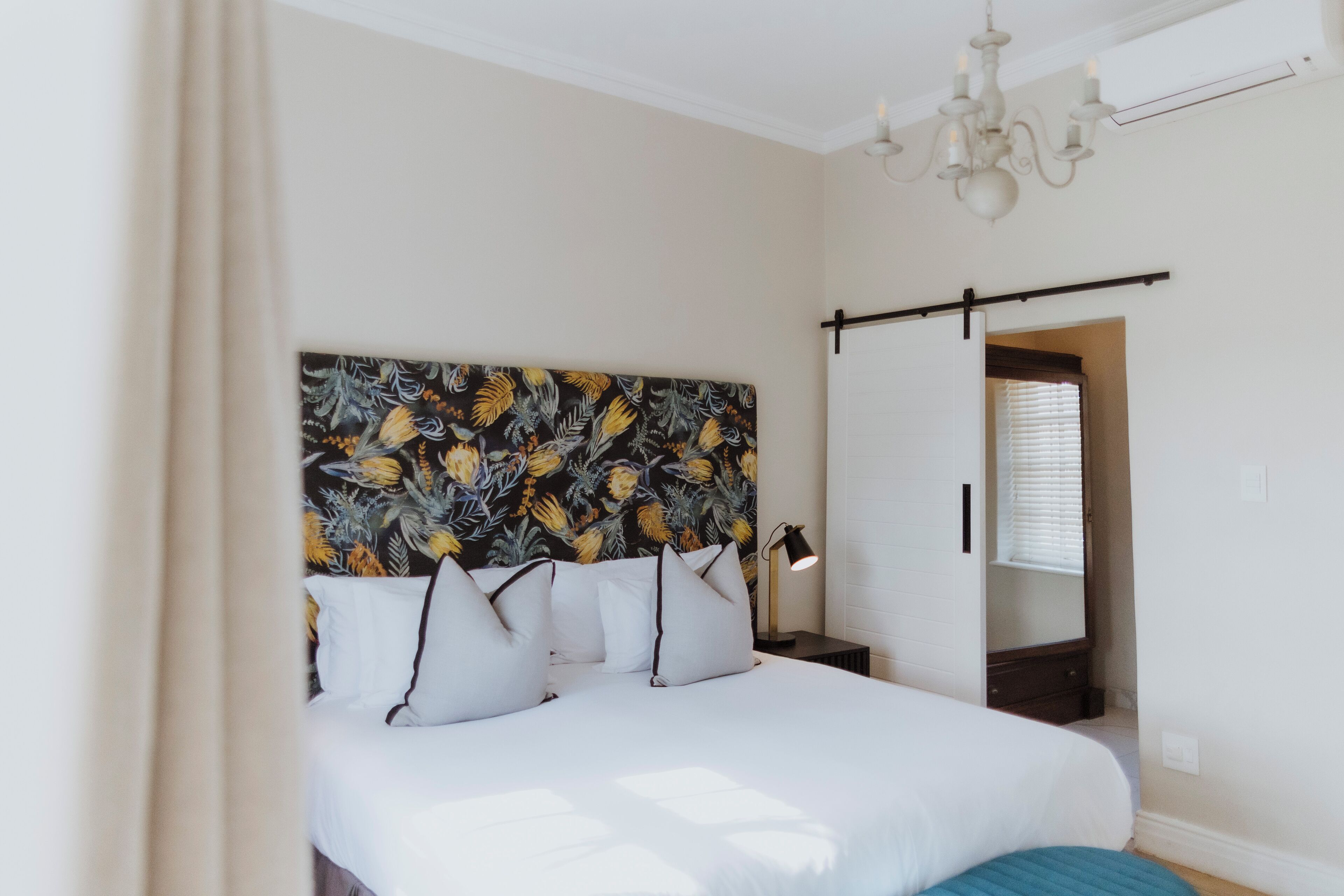 Literie hypoallergénique, mini-bar avec articles gratuits