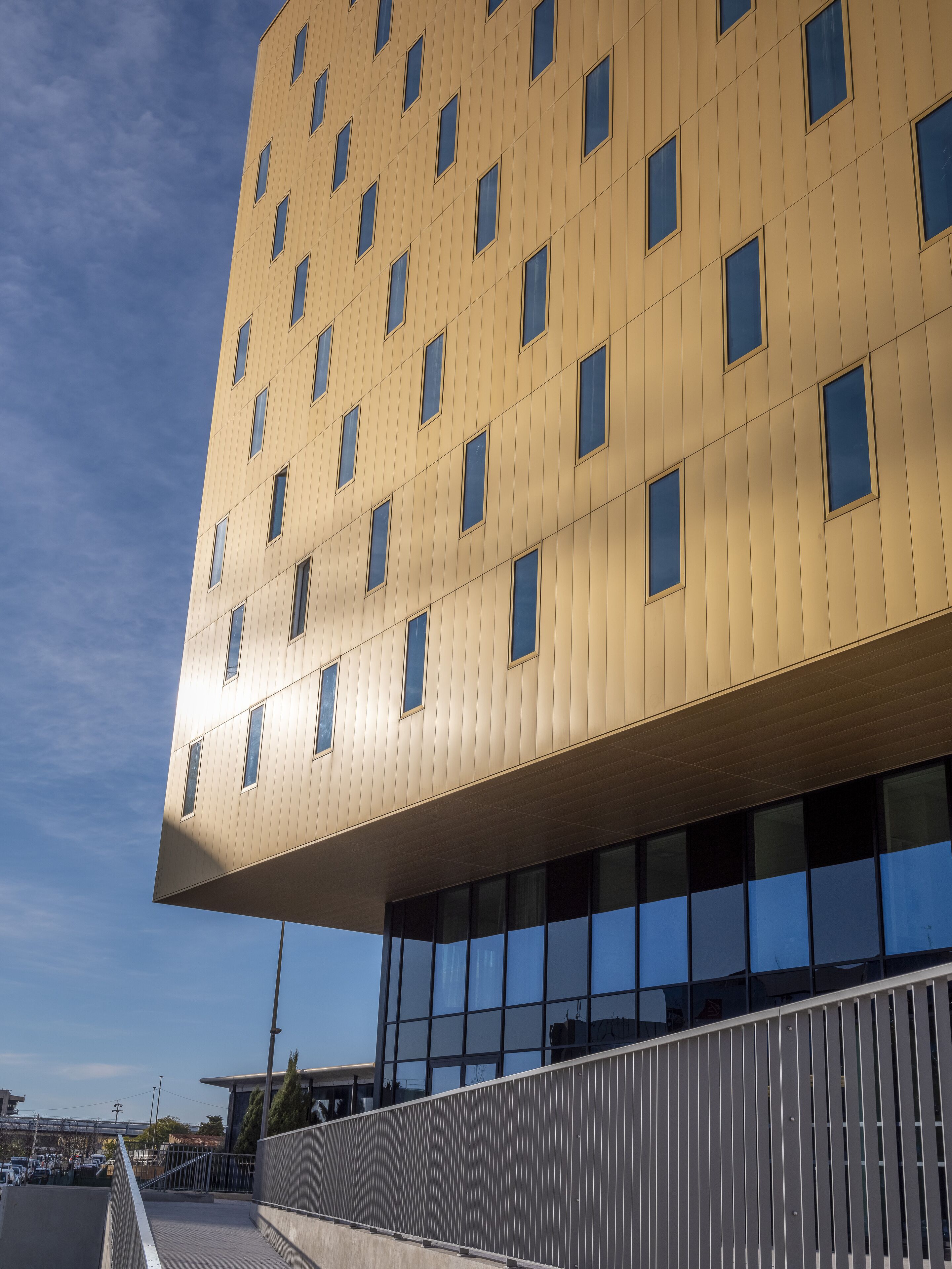 handrails in stairways