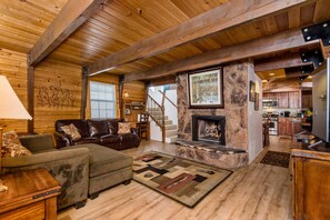 Smart TV, fireplace, DVD player