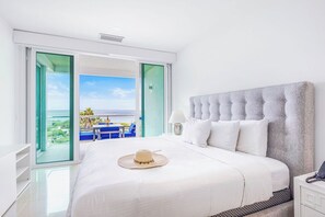 3 chambres, fer et planche à repasser, lit de bébé portatif