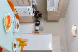 Fridge, microwave, oven, dishwasher - SUITE - 2 Bedrooms, 2 Bathrooms   - Full Kitchen and bath. Low level. -UNIT 12 (Pampatar)
