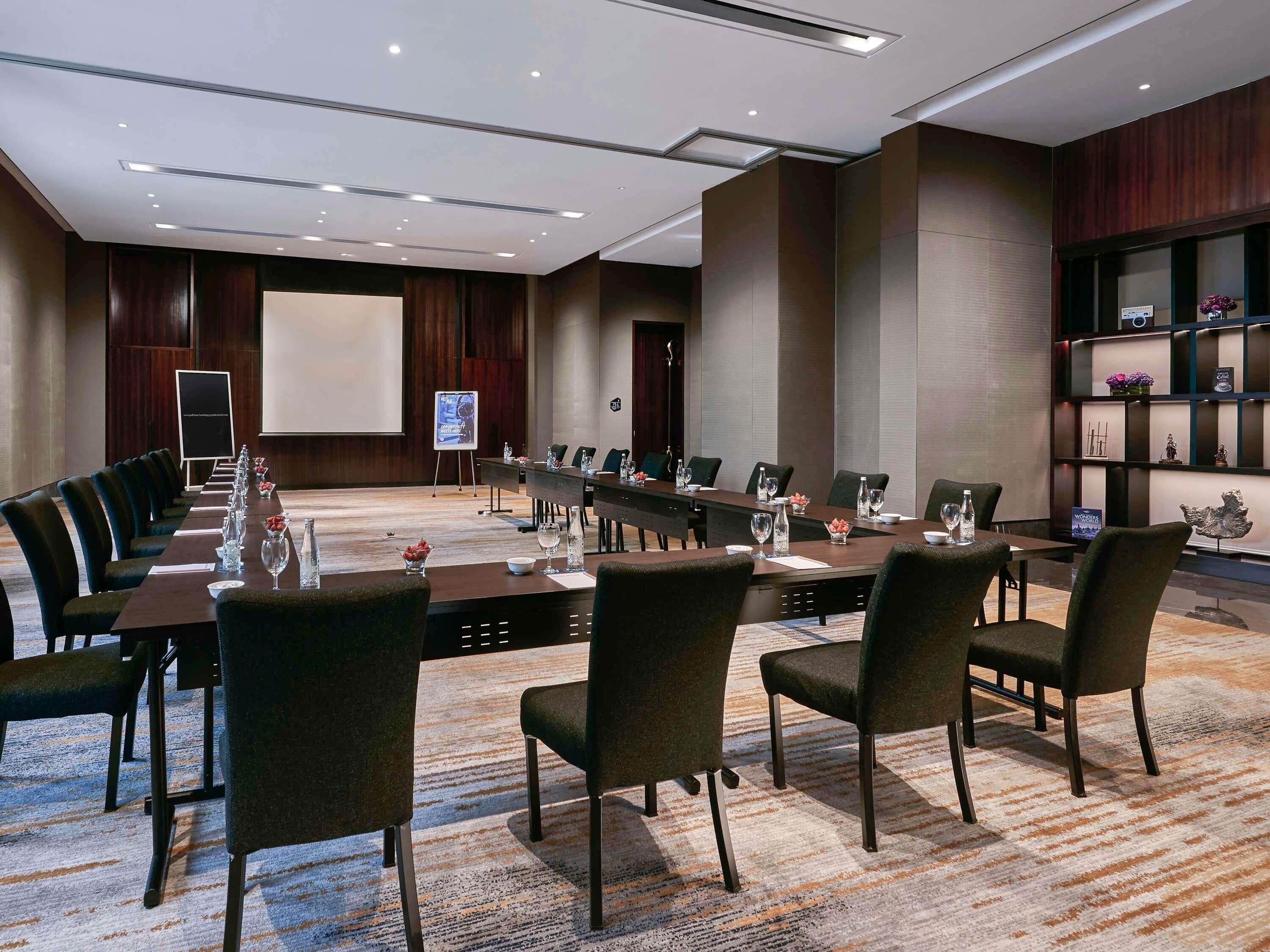 Meeting facility