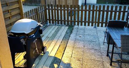 Water on the mast studio in residence