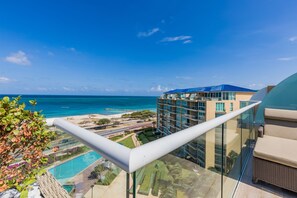 Property grounds - Endless Sunsets Ocean View 3 Bedroom Penthouse (Eagle Beach)