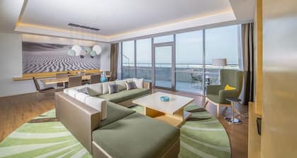Rotana Corniche