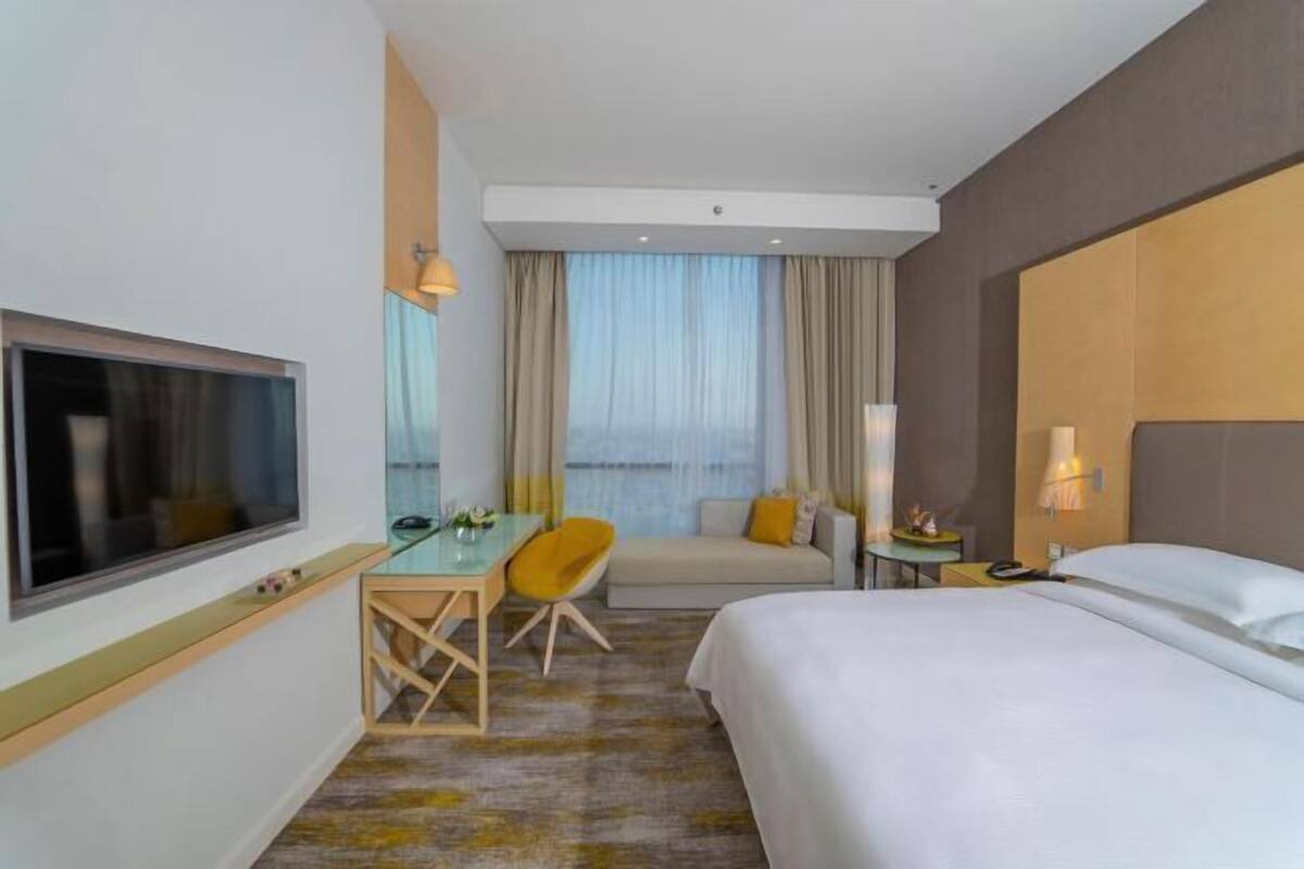 Minibar, una cassaforte in camera, Wi-Fi gratuito, lenzuola