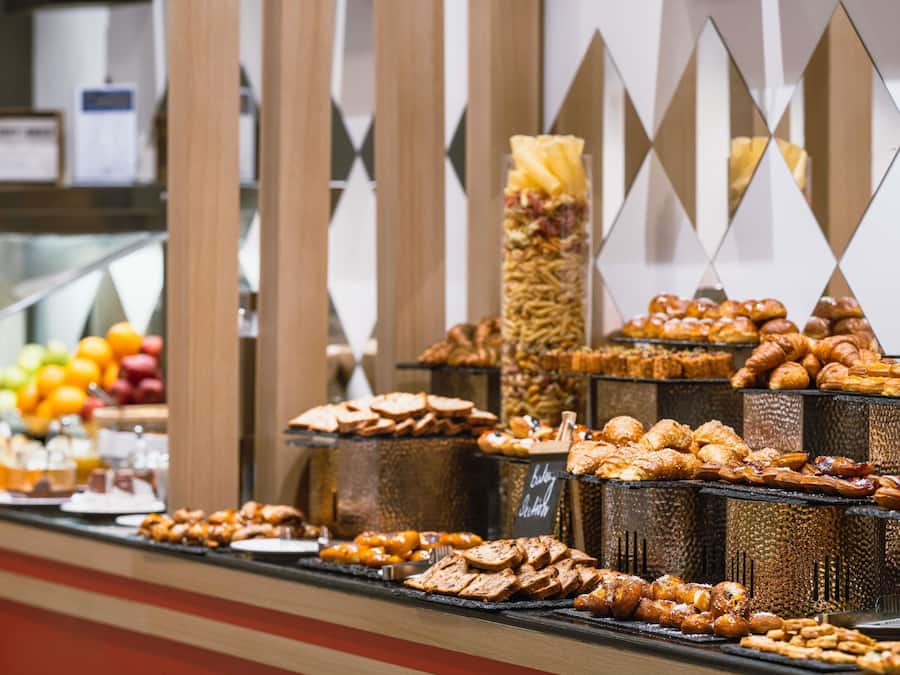 Se sirven desayunos, almuerzos y cenas