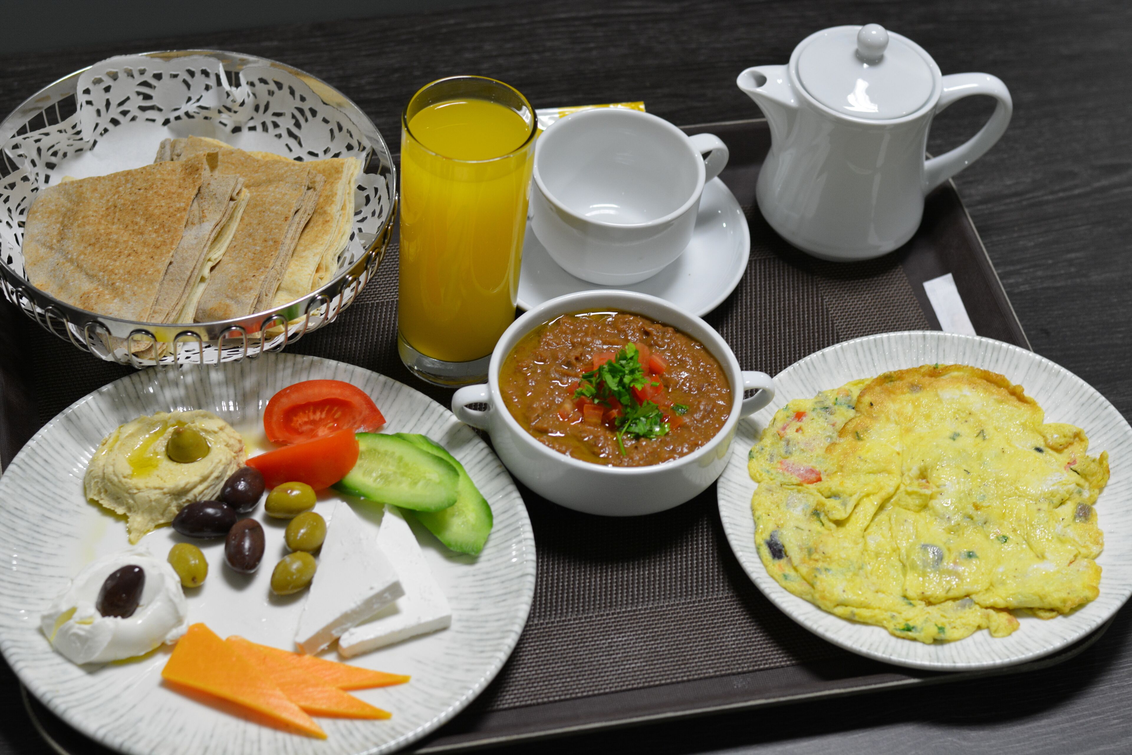 daily continental breakfast (sar 35.00 per person)
