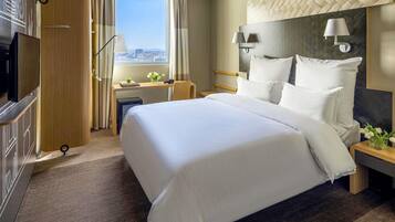 In-room safe, desk, laptop workspace, blackout drapes