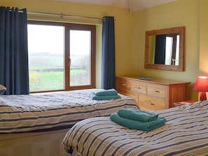 2 habitaciones, wifi gratis y ropa de cama