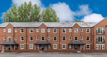 Pullman House Serviced Apartments