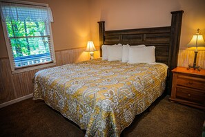 3 bedrooms, iron/ironing board, Internet, bed sheets