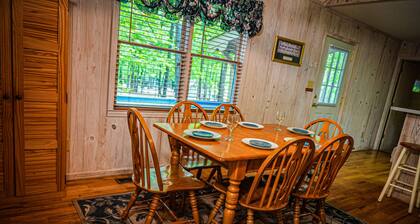 Pine Mountain Club -mökit - Offlake Three Bedroom # 32 - Ei lemmikkiystävällisiä