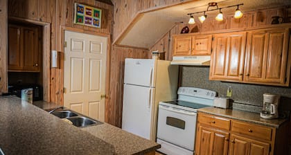 Pine Mountain Club Chalets - Offlake Drei Schlafzimmer # 31 - Haustierfreundlich