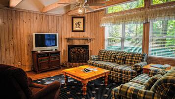 TV, fireplace, foosball, table tennis