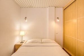 1 makuuhuone, silitysrauta/-lauta, Wi-Fi, vuodevaatteet