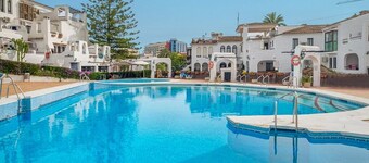 Pueblo Evita Resort 2 bedrooms in Benalmadena close to everything