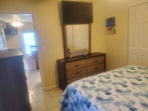 1 bedroom, WiFi, bed sheets - River Charm on the Alafia River (Riverview)