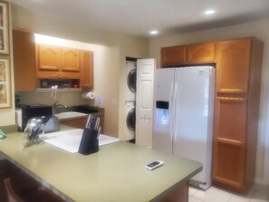 Microwave, oven, stovetop, coffee/tea maker
