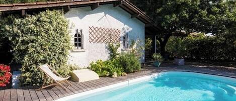 Piscine extérieure, piscine chauffée