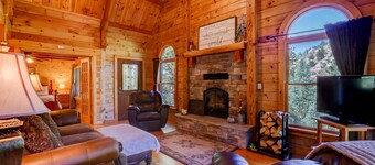 Heart of the Mountains ✅ King Bed ➡️ Mountain Air