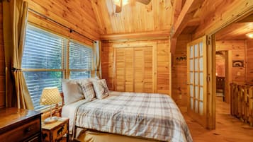 3 habitaciones, tabla de planchar con plancha y cuna de viaje