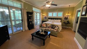 5 makuuhuonetta, silitysrauta/-lauta, ilmainen Wi-Fi, vuodevaatteet