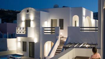 Façade de lâhĂ©bergement - soirĂ©e/nuit