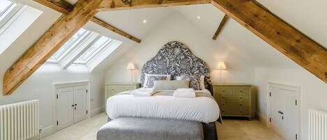 4 Schlafzimmer, kostenloses WLAN, Bettwäsche