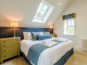 4 bedrooms, free WiFi, bed sheets