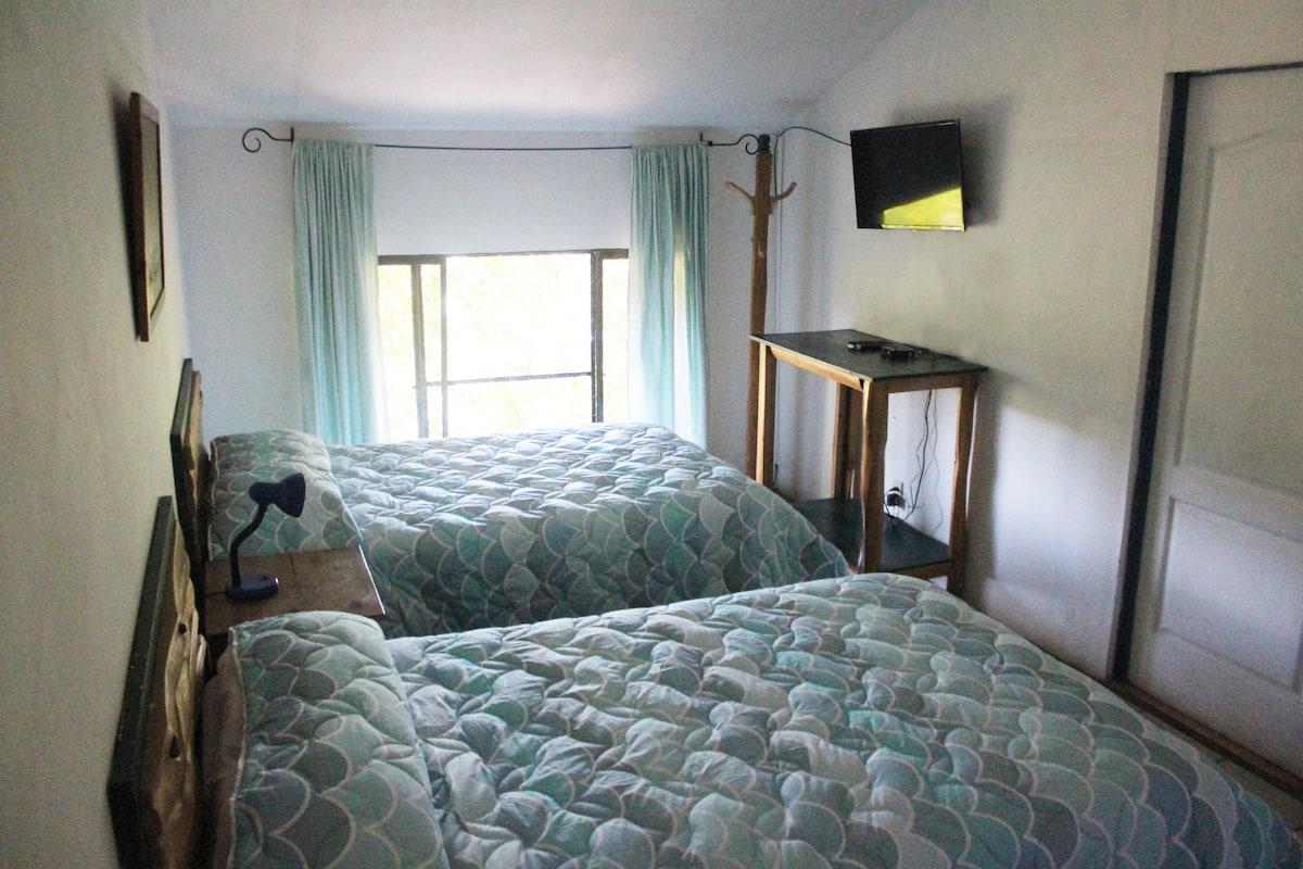 Classic Cabin, 2 Double Beds, Garden View (Units 1 and 2) | Bed sheets