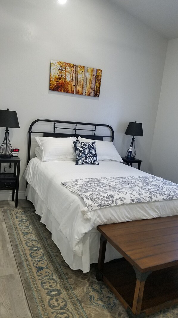 1 bedroom, desk, iron/ironing board, free WiFi