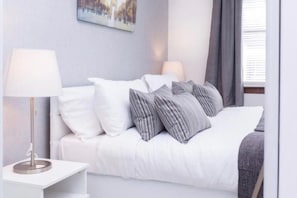 1 bedroom, iron/ironing board, WiFi
