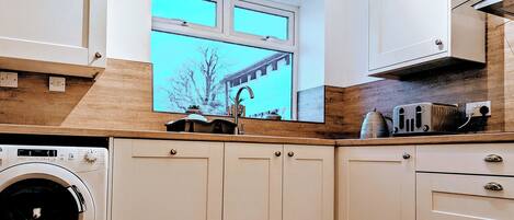 Oven, dishwasher, high chair, freezer