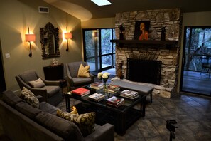 TV, fireplace - Secluded yet close to everything! (Austin)