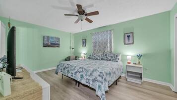 2 bedrooms, in-room safe, iron/ironing board, WiFi