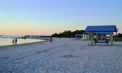 Spacious 3 BR 2 Bath  House On Deep Canal With Screened Heated Pool 