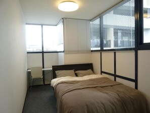 Apartment (A) | 1 Schlafzimmer, Daunenbettdecken, Schreibtisch, Bügeleisen/Bügelbrett