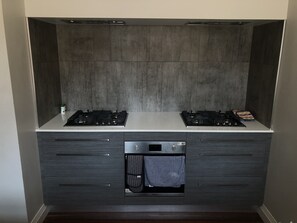 Frigobar, microondas, tetera/pava eléctrica