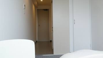 Apartment (B) | 1 bedroom, iron/ironing board, free WiFi