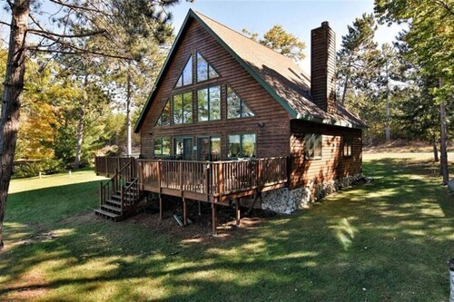 Lakefront cabin on Minong Flowage