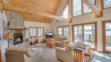 Smart TV, fireplace, video games, DVD player