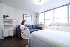 Luxury-Apartment (2) | 1 Schlafzimmer, Allergikerbettwaren, individuell dekoriert