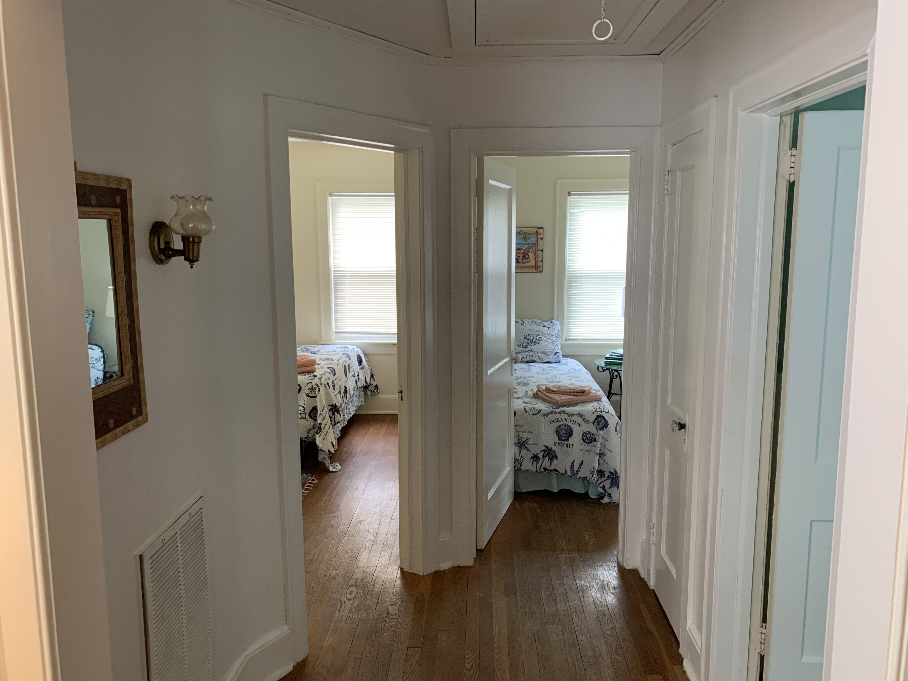 2 bedrooms, desk, free WiFi, bed sheets