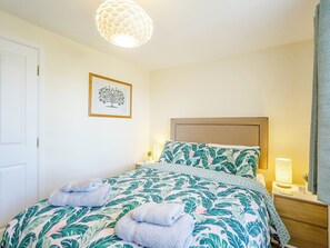 2 quartos, Wi-Fi de cortesia, roupa de cama