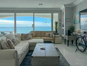 TV, Netflix, streaming services