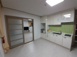 Room, Ocean View (3F Sky Garden) | Private kitchen | Fridge, microwave, stovetop, rice cooker