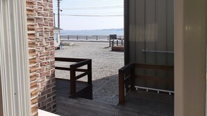 Duplex, Partial Ocean View (101) | Teres/patio